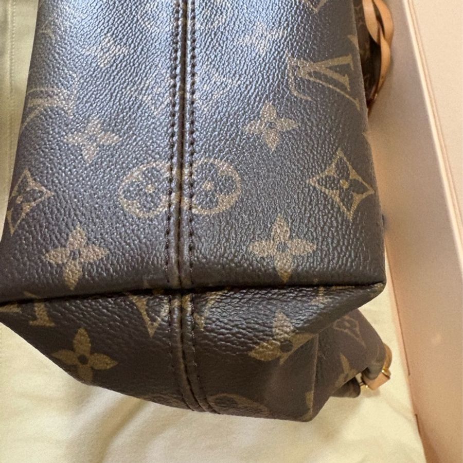 LV M43700 GRACEFUL PM-11