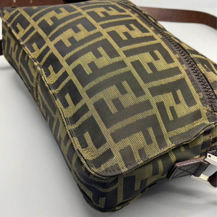 🏷️ Fendi 斜背包-7