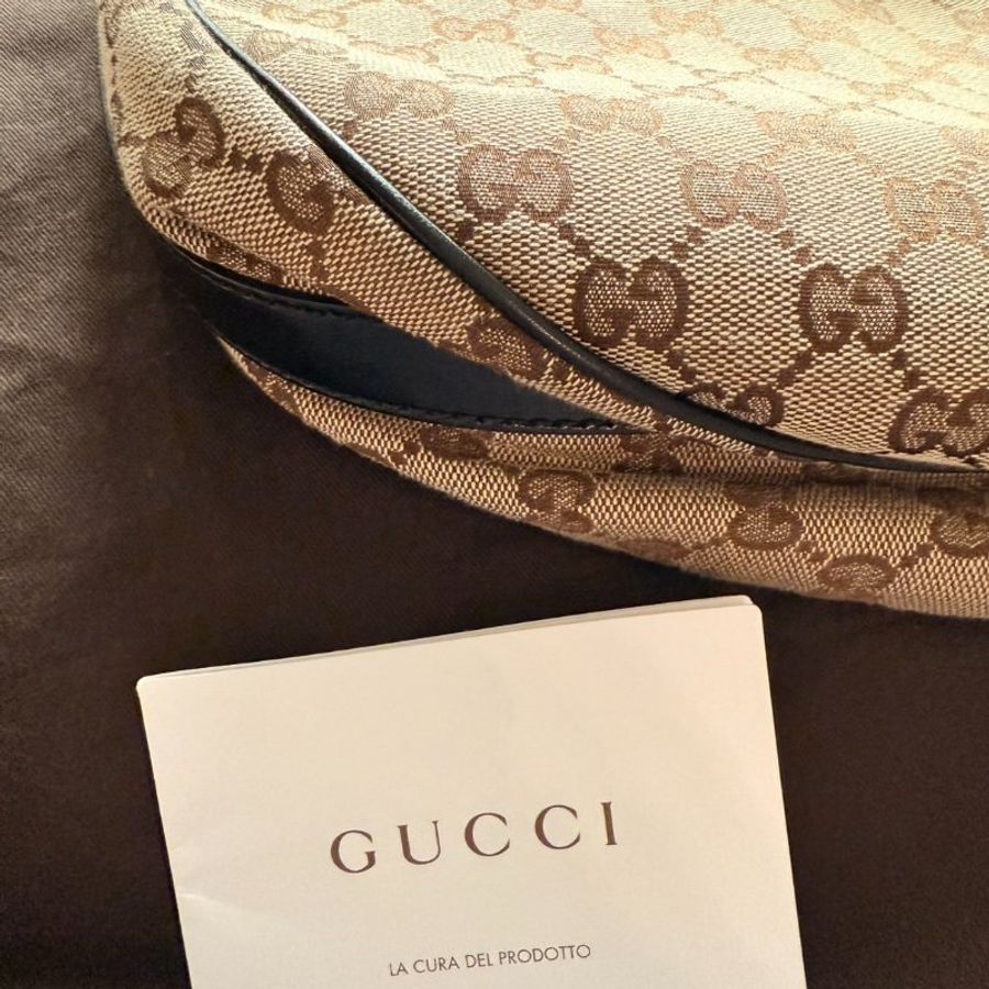 GUCCI肩背包-7