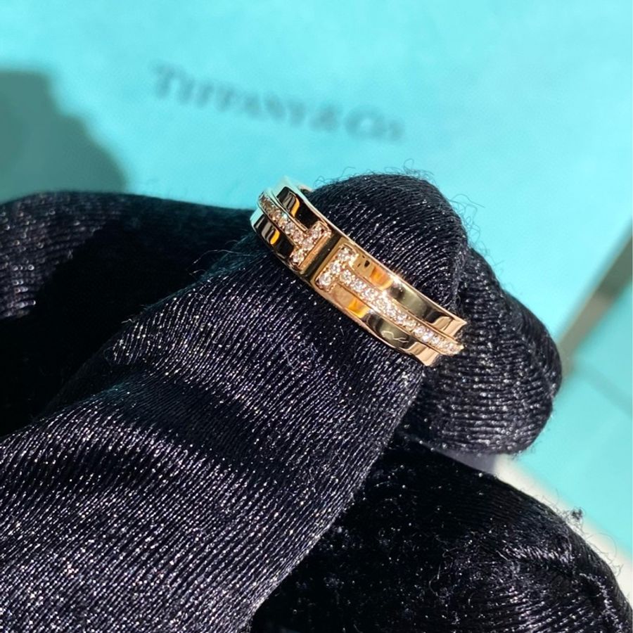 Tiffany蒂芙尼 T系列 18k玫瑰金镶钻 窄版双T戒指-4