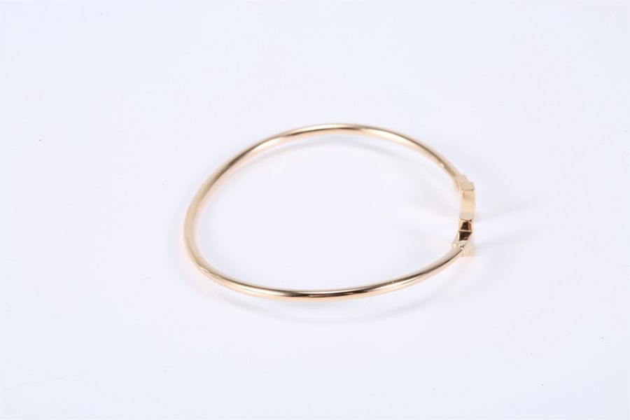 TIFFANY&CO(蒂芙尼) Tiffany T 線圈手鐲 中號 窄版 18K玫瑰金-3