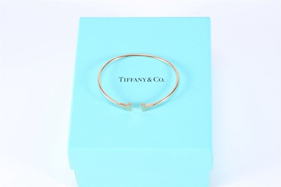 TIFFANY&CO(蒂芙尼) Tiffany T 線圈手鐲 中號 窄版 18K玫瑰金-4