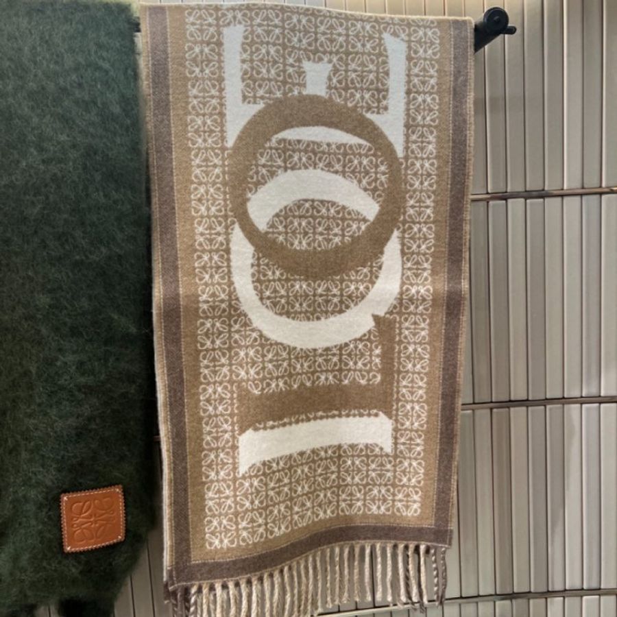 🧧新年特價活動🧧Loewe Love 雙面羊毛喀什米爾圍巾 白色/米色《當季專櫃正售★全新商品 》-3