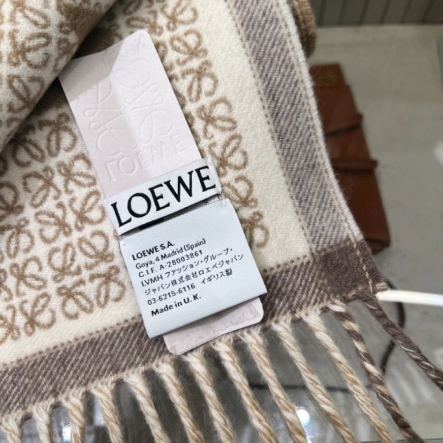 🧧新年特價活動🧧Loewe Love 雙面羊毛喀什米爾圍巾 白色/米色《當季專櫃正售★全新商品 》-11