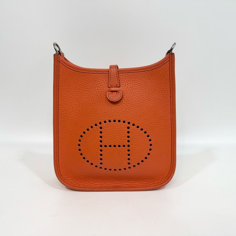 Hermes 火焰橘TOGO牛皮銀釦mini evelyne-1