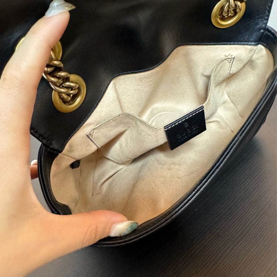 Gucci GG Marmont 22 mini 小款 黑金 馬夢-13