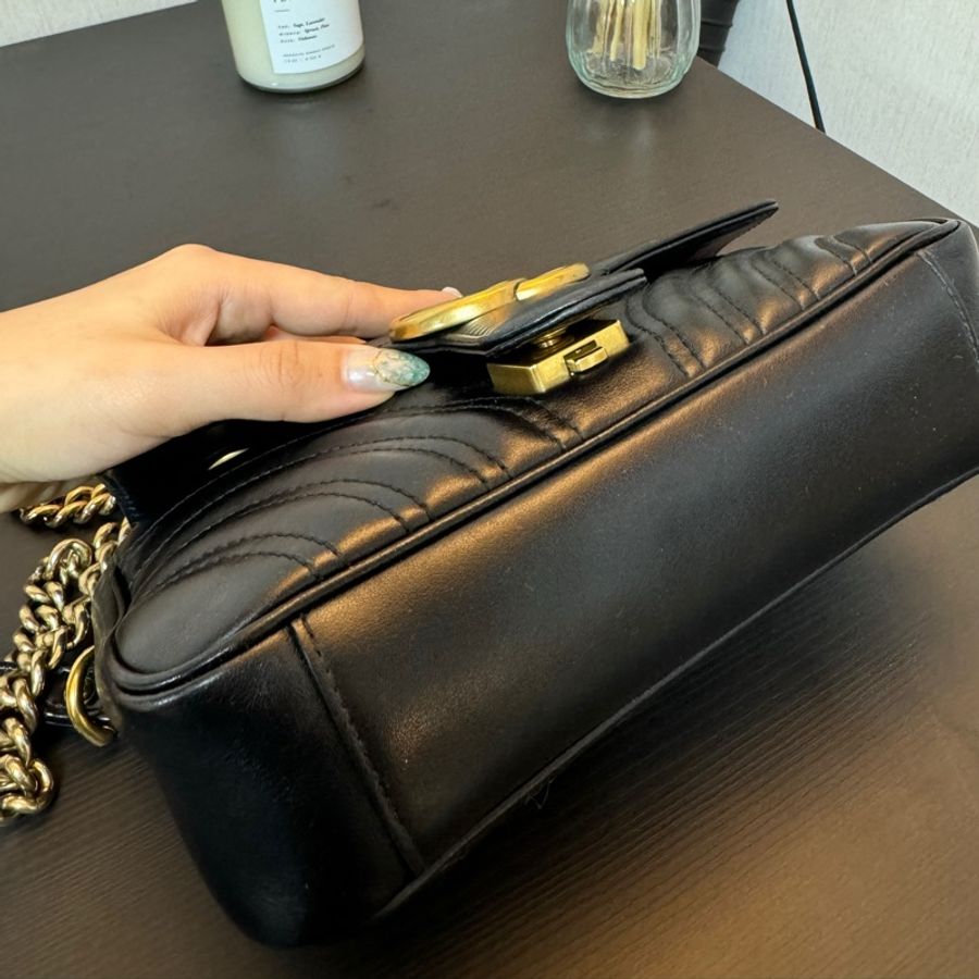 Gucci GG Marmont 22 mini 小款 黑金 馬夢-10
