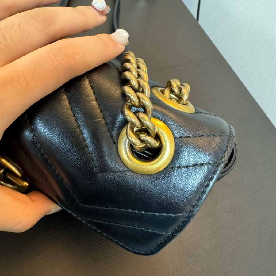 Gucci GG Marmont 22 mini 小款 黑金 馬夢-17