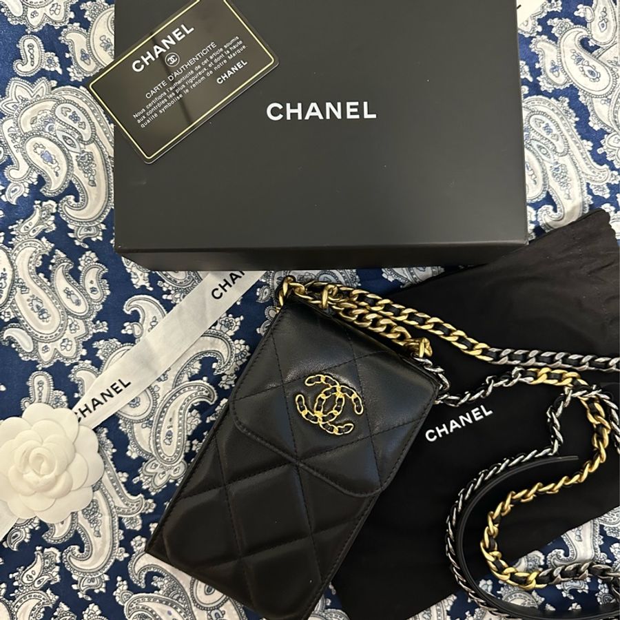 Chanel手機包-1