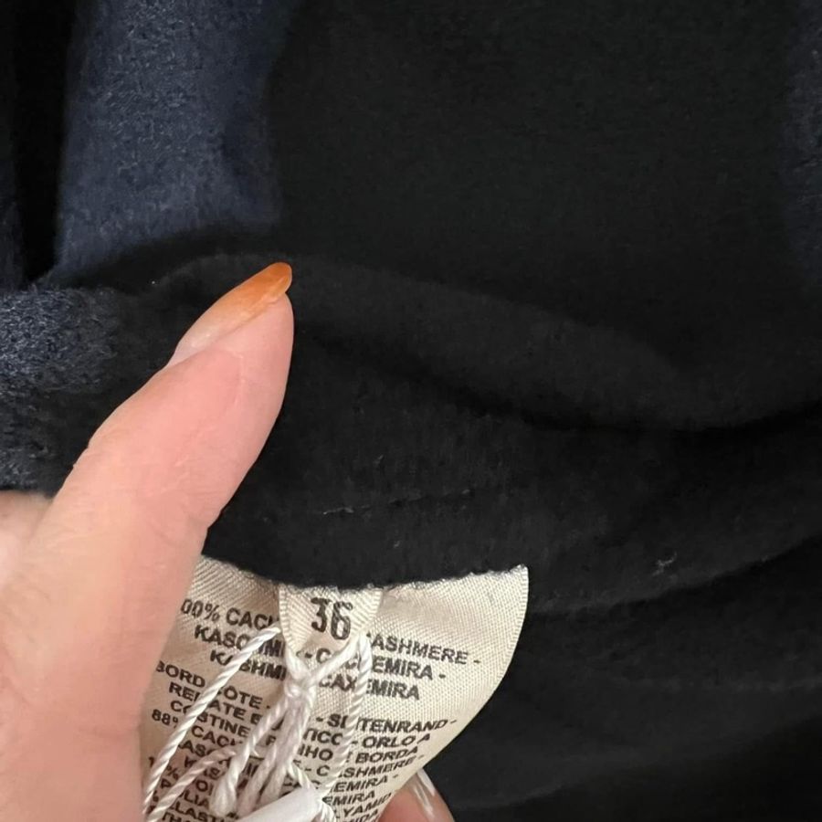 售全新Hermes cashmere 經典外套-9