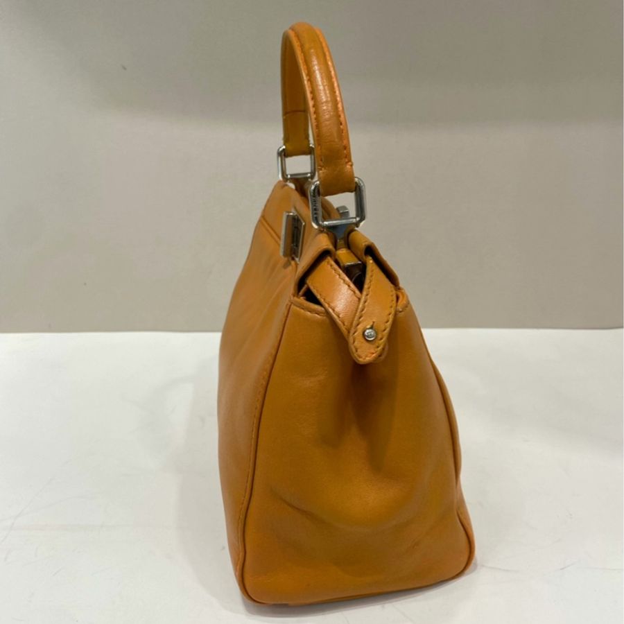 FENDI Peekaboo Iconic銀扣單肩手提包黃色小號-2