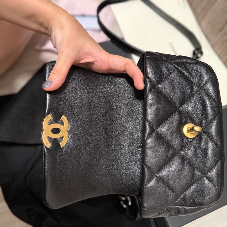 chanel 19黑色腰包 絕版-18