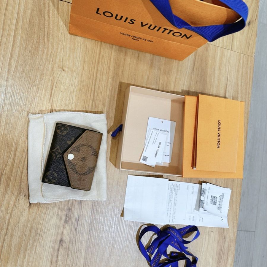 LV 6卡皮夾-1