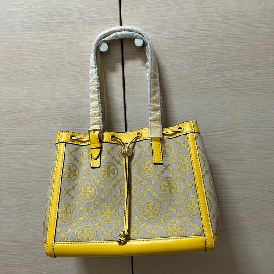全新TORY BURCH 滿版LOGO緹花+真皮托特肩背包/手提包 (開運黃)-0