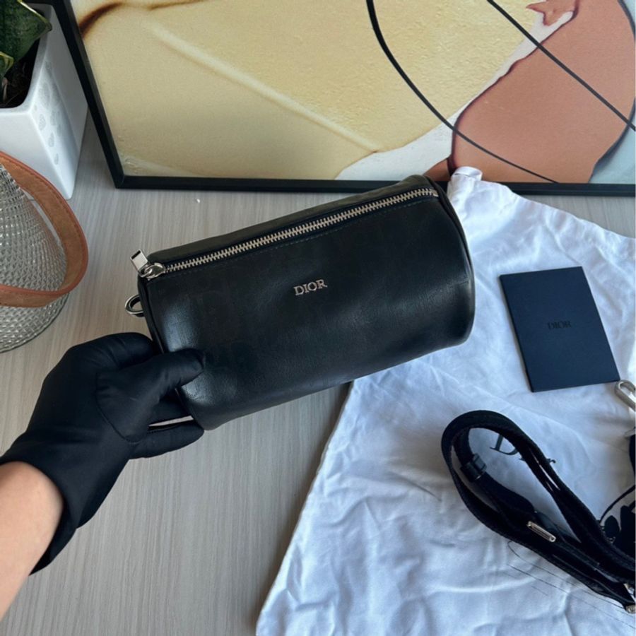 Dior 黑色牛皮Roller斜挎圓筒包-1