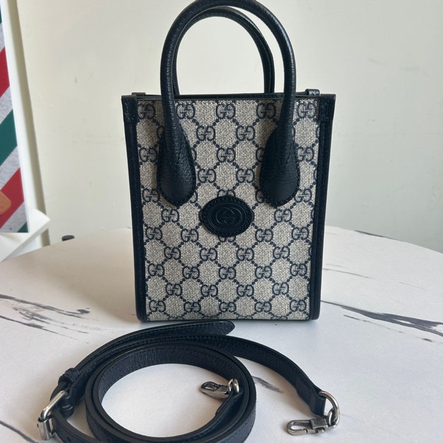 Gucci 手提琴譜包 以非常優惠💕💕💕💕💕真的-0