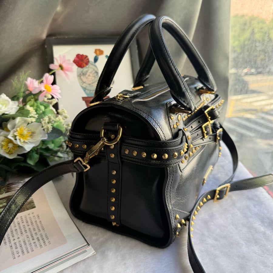 Burberry Alchester 鉚釘造型牛皮中款保齡球二用包(黑色)-3
