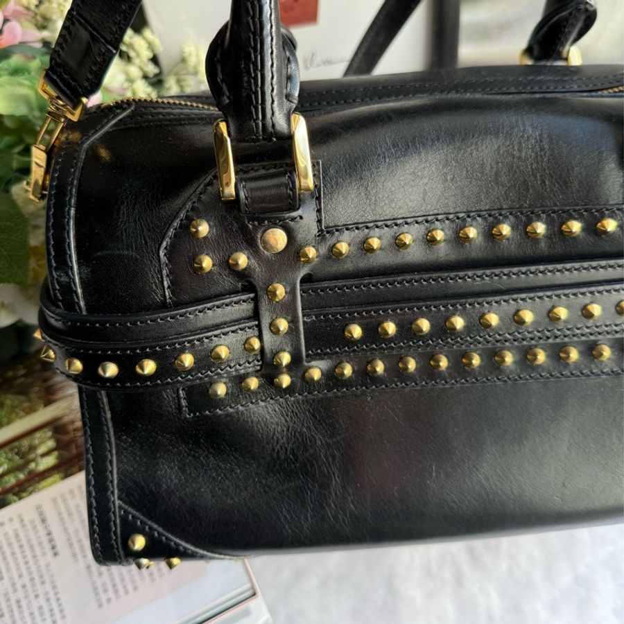Burberry Alchester 鉚釘造型牛皮中款保齡球二用包(黑色)-16