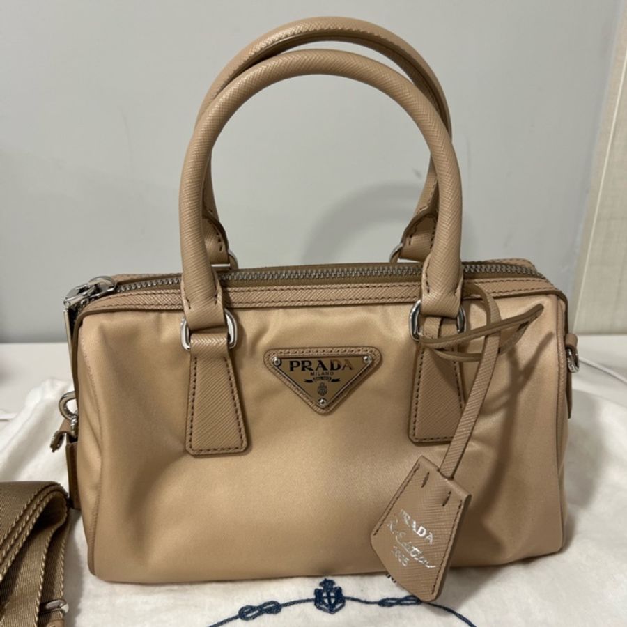 🔥🔥🔥100% Authentic Prada RE-EDITION 限量版-3