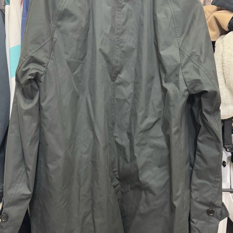 Burberry 新版專櫃風衣 海獺色 全配-6