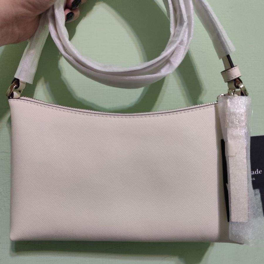 KS KATE SPADE 防刮十字紋拉鍊斜背包 米白 全新(年末限時特價1/1止)-4