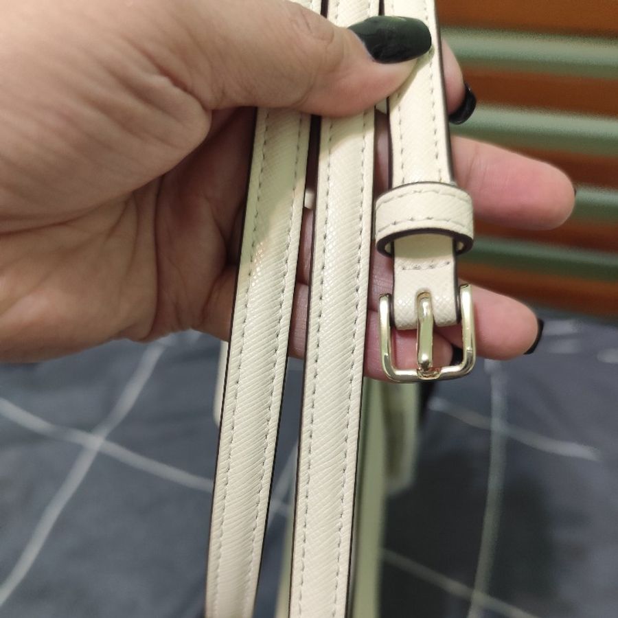 KS KATE SPADE 防刮十字紋拉鍊斜背包 米白 全新(年末限時特價1/1止)-8
