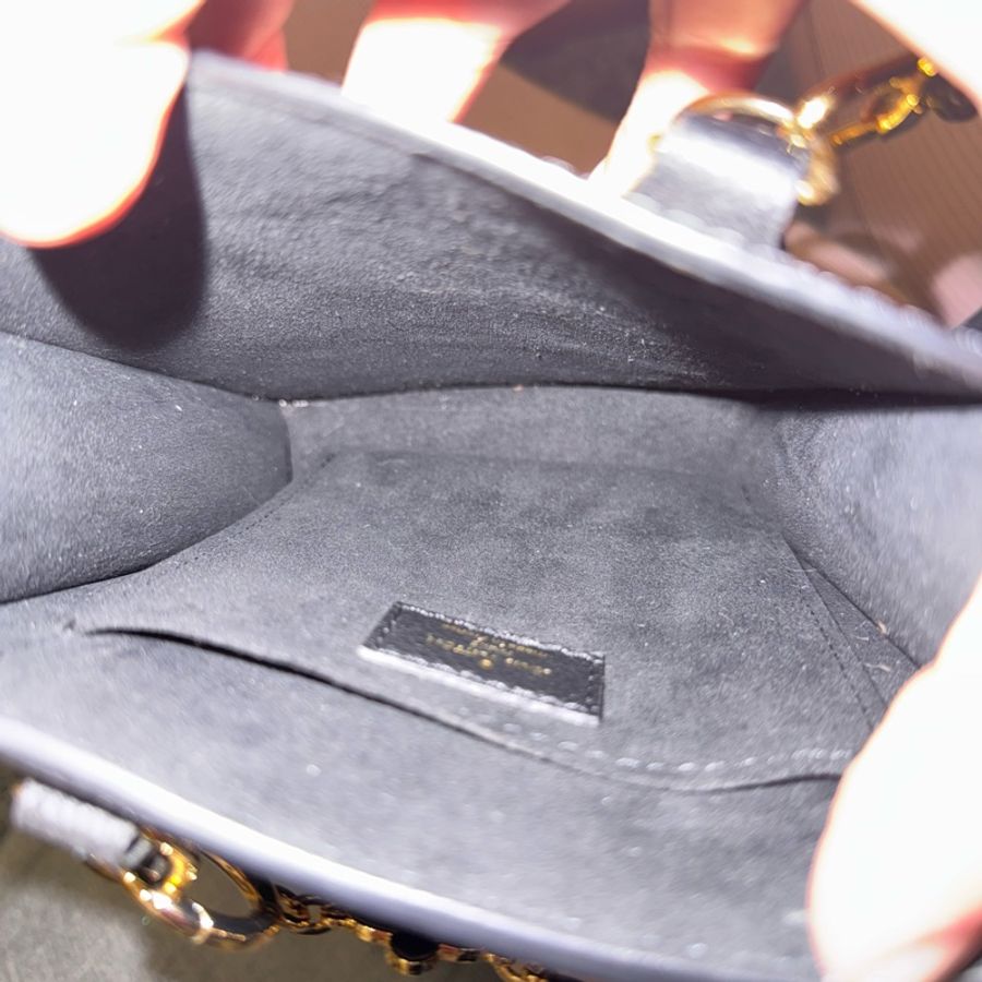 LV Petit Sac plat 芯片 迷你琴譜包-9