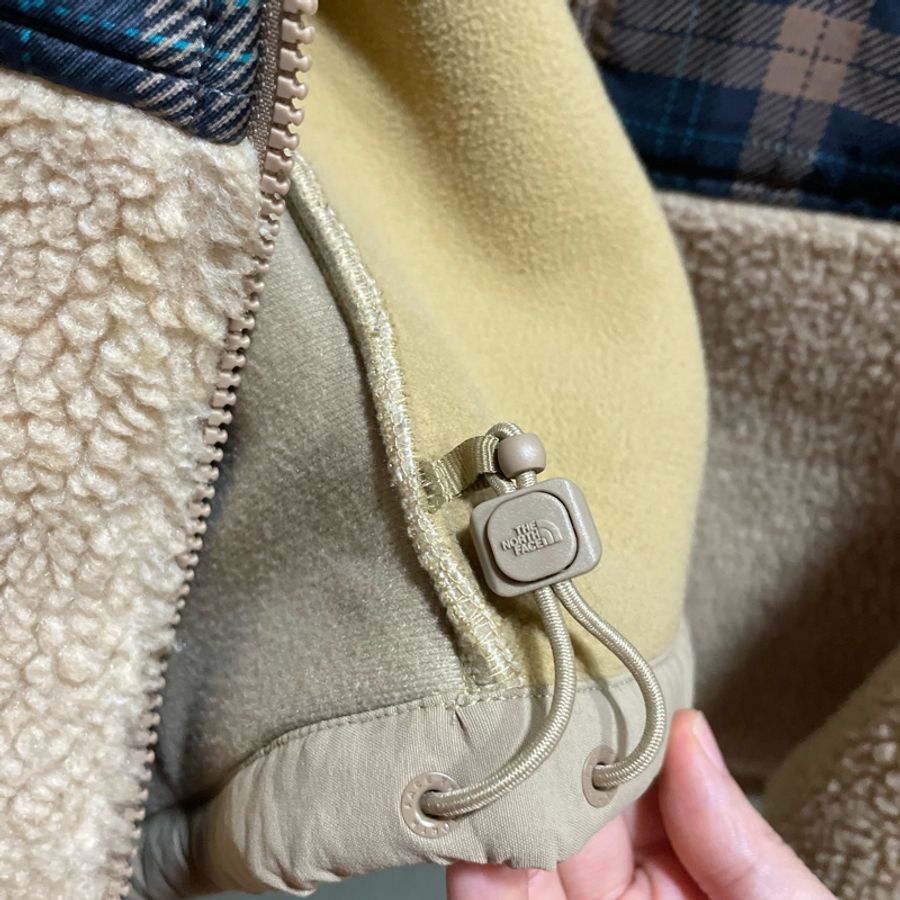The North Face 北臉 仿羊毛觸感格紋拼接立領抓絨外套-17