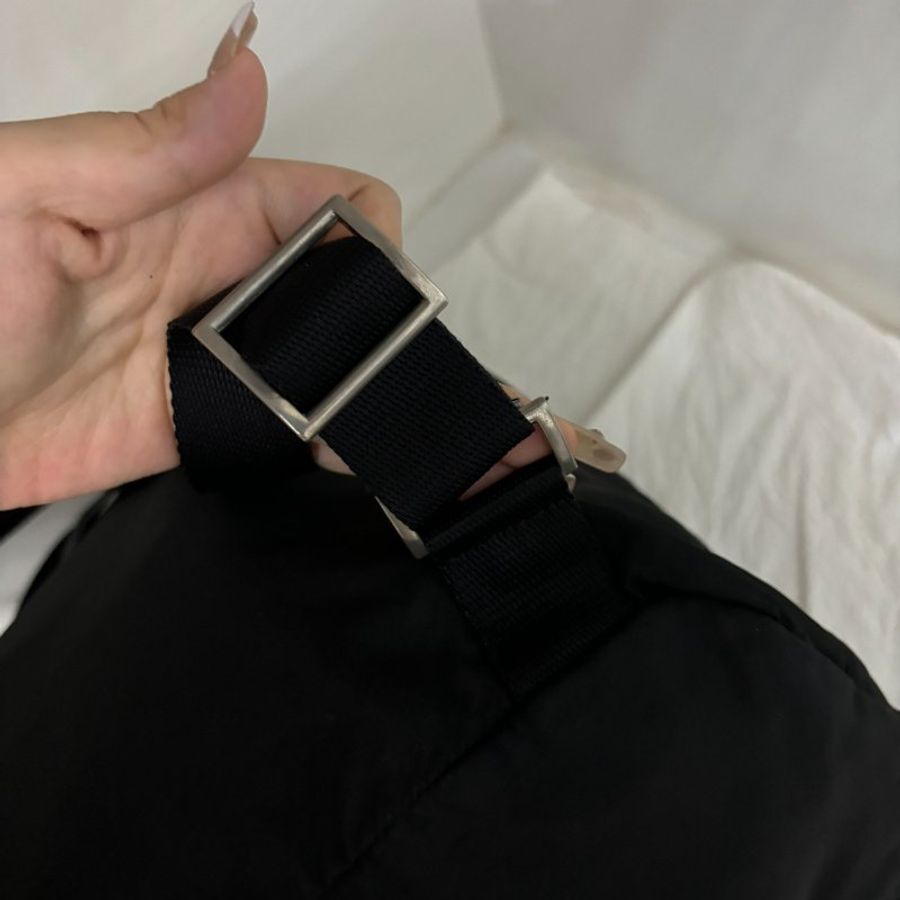 Prada黑色雙肩包 尺寸30*16*38 99新-4