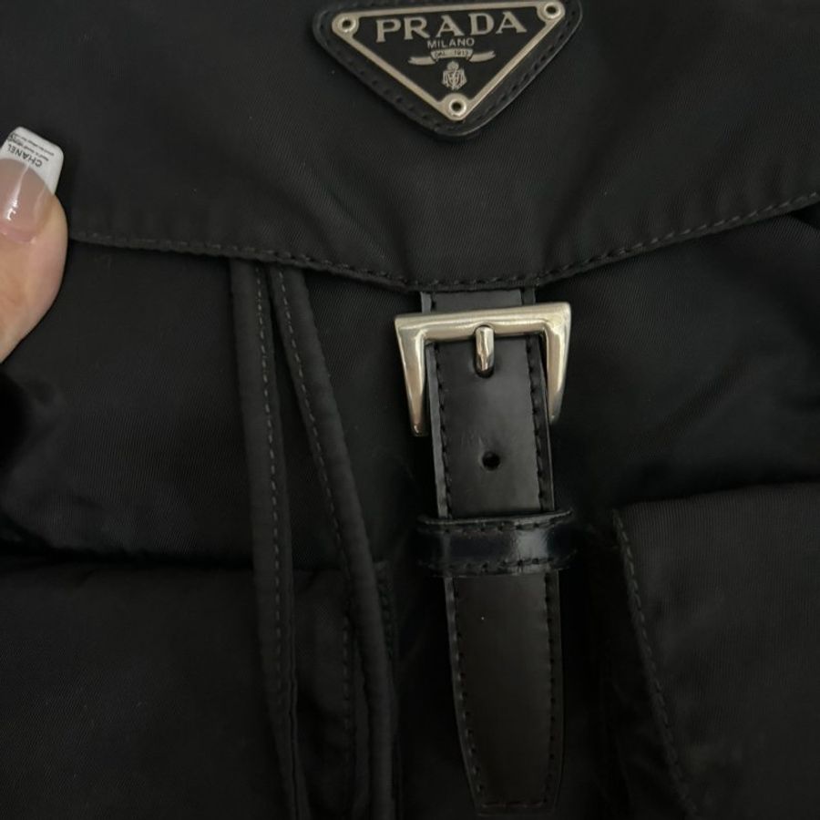 Prada黑色雙肩包 尺寸30*16*38 99新-5