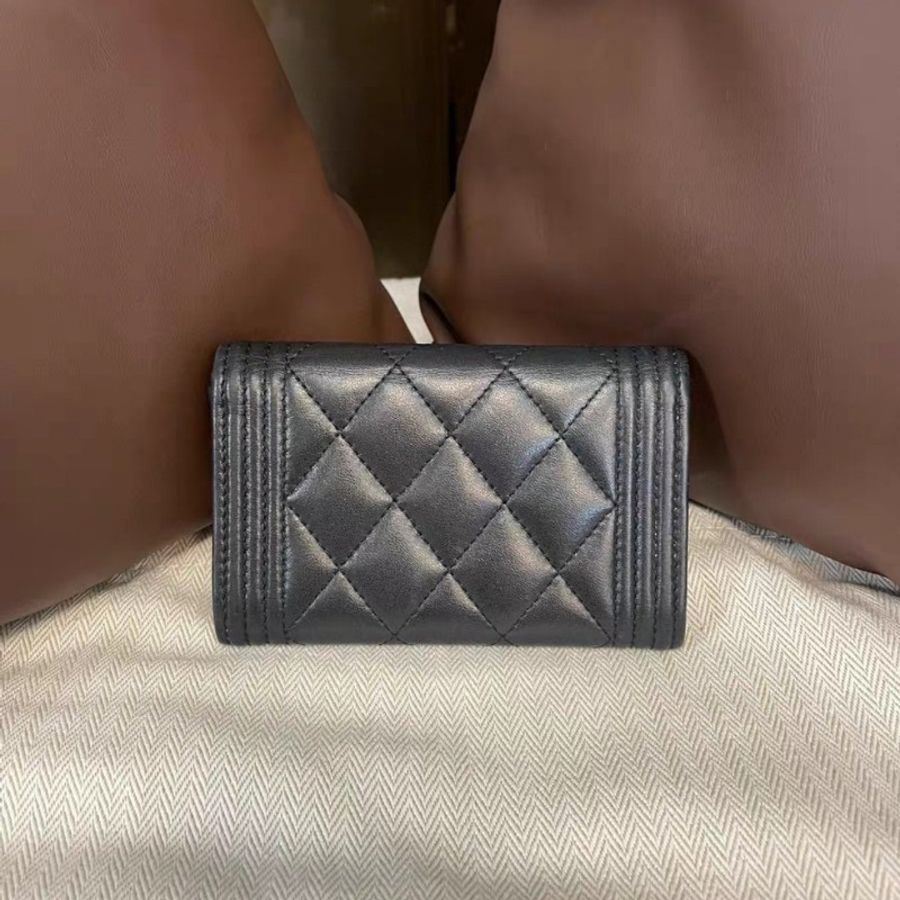 Chanel 香奈兒Leboy 黑色金扣小錢包-7