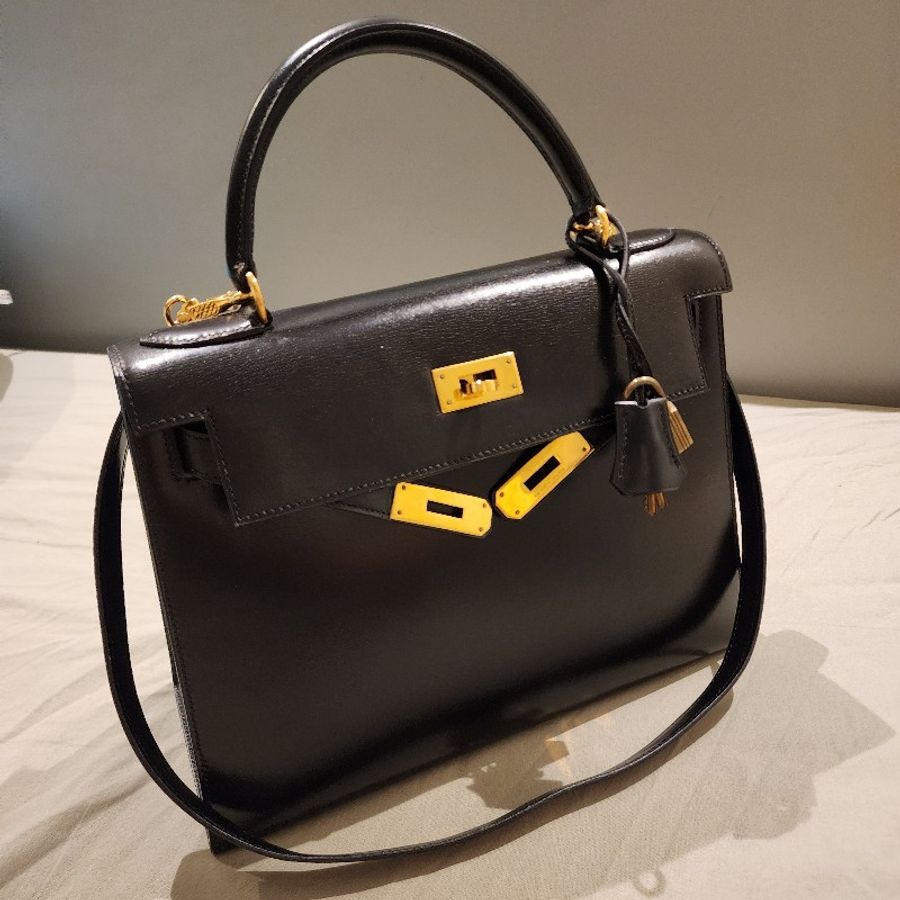 甜甜收藏愛馬仕 Kelly 28黑金Box小牛皮外縫 兩用包HERMES-1