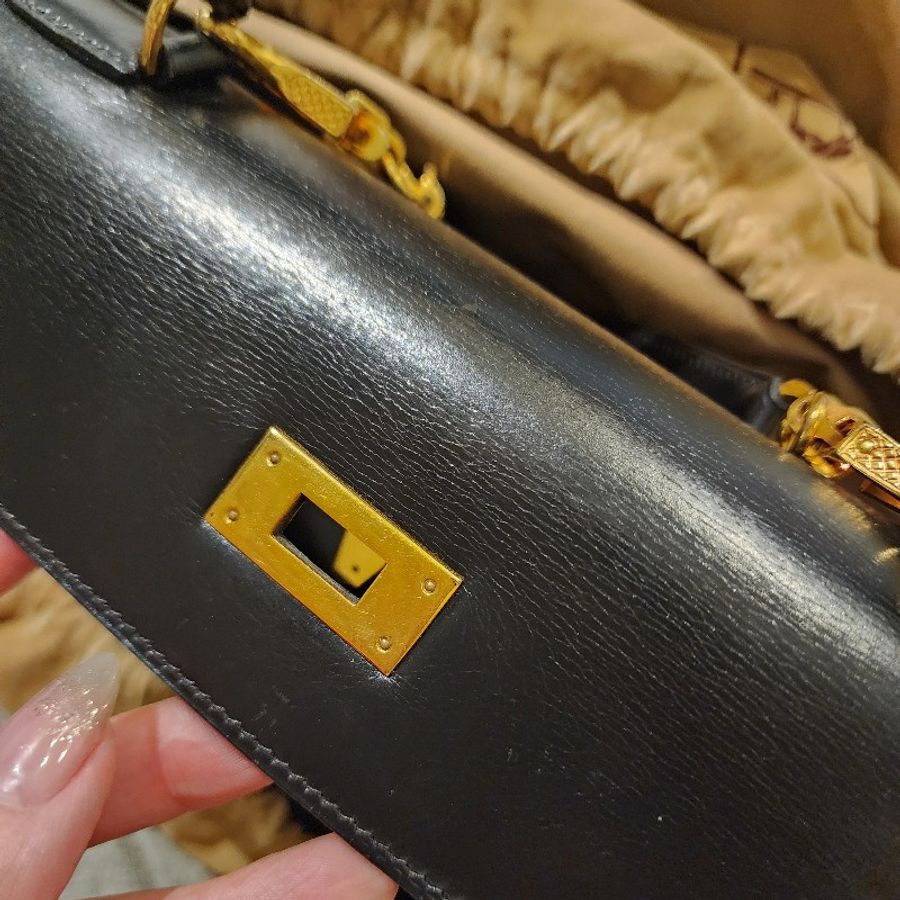 甜甜收藏愛馬仕 Kelly 28黑金Box小牛皮外縫 兩用包HERMES-42