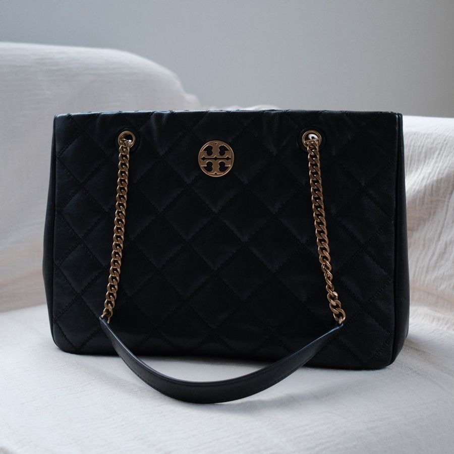 Toru Burch willa matte tote 黑金托特包-5