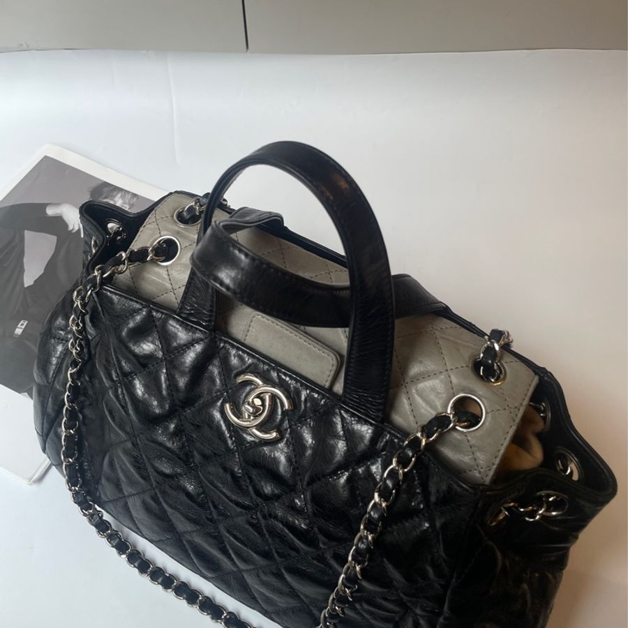 Chanel黑灰牛皮雙帶包-4
