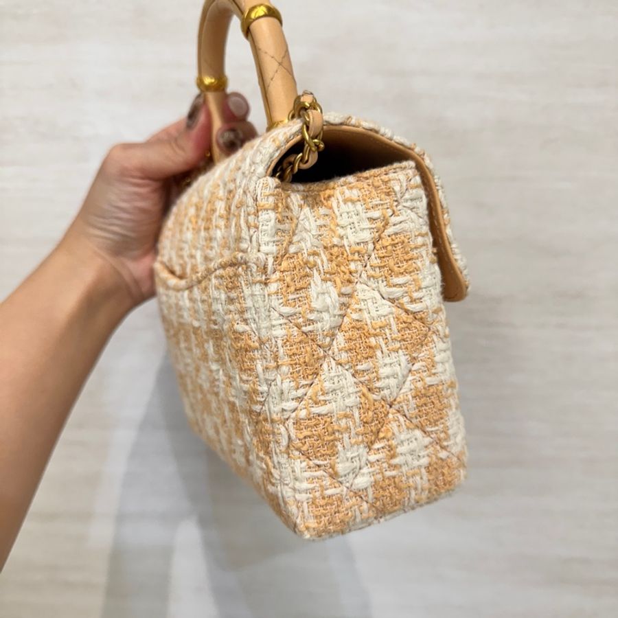 Chanel 橘白毛呢霧金釦迷你手提斜背包 AS4035 近全新-1