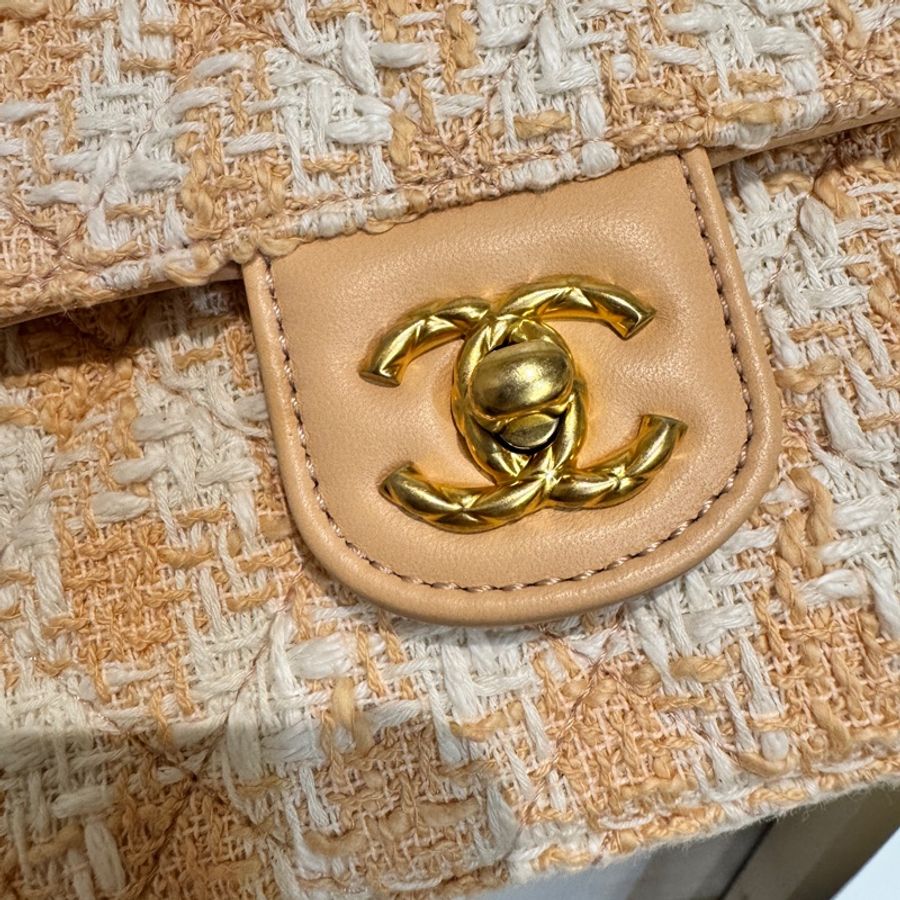 Chanel 橘白毛呢霧金釦迷你手提斜背包 AS4035 近全新-5