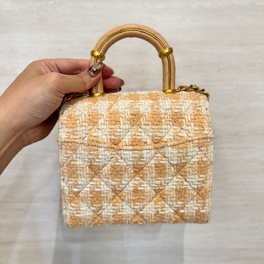 Chanel 橘白毛呢霧金釦迷你手提斜背包 AS4035 近全新-11