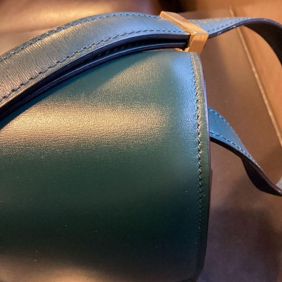 #CELINE Classic Box 金釦牛皮側背包 亞馬遜綠 / 小方包 / 優雅品味 / 傳奇之作-7