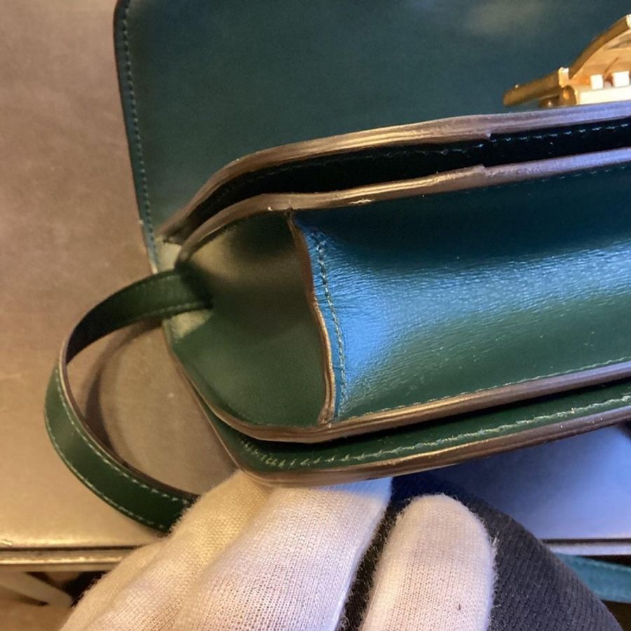 #CELINE Classic Box 金釦牛皮側背包 亞馬遜綠 / 小方包 / 優雅品味 / 傳奇之作-11