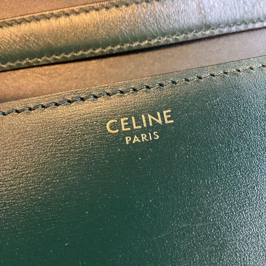 #CELINE Classic Box 金釦牛皮側背包 亞馬遜綠 / 小方包 / 優雅品味 / 傳奇之作-14