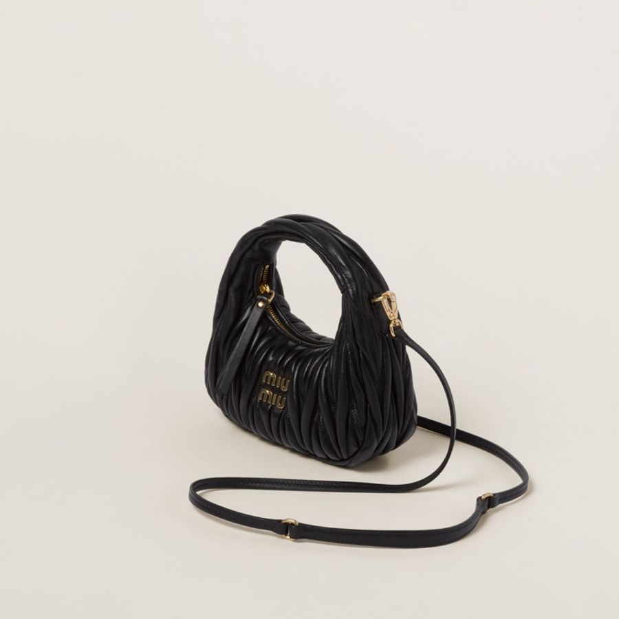Miu Miu Wander matelassé nappa leather hobo mini-bag (Black) 絲絨半月形迷你袋-3