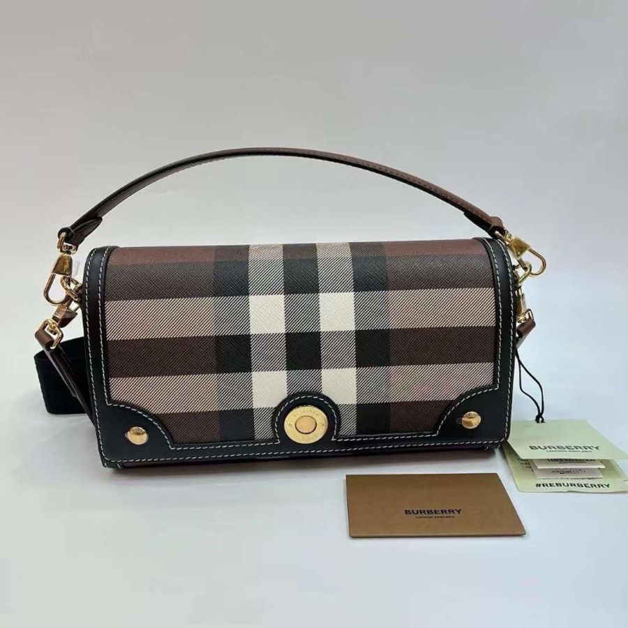 Burberry 法棍包-0