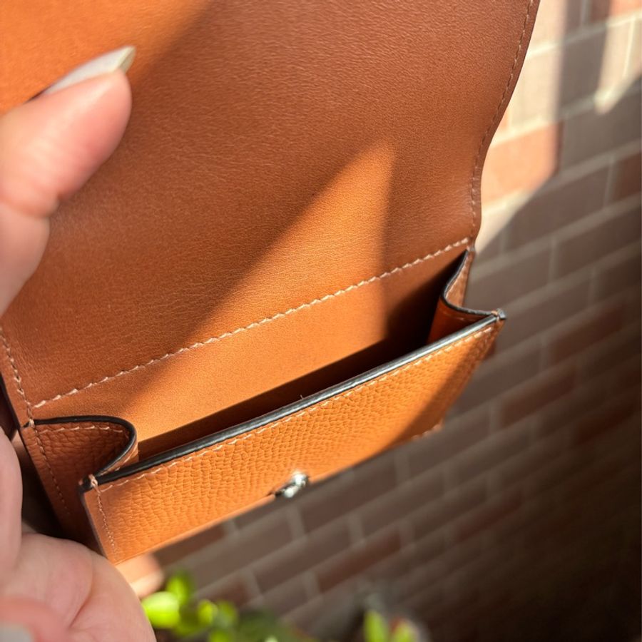 LOEWE石紋小牛皮三折短夾-4