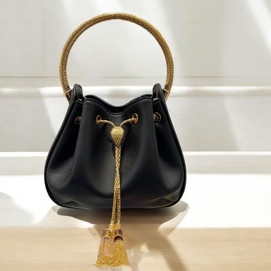BVLGARI Serpenti Forever小牛皮水桶包/黑-1