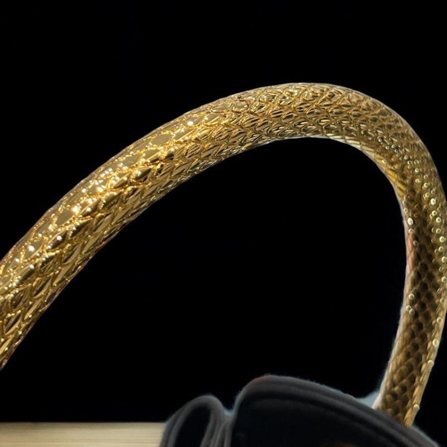 BVLGARI Serpenti Forever小牛皮水桶包/黑-5