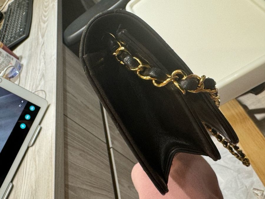 chanel vintage香奶奶 小羊皮 19公分信封包 書包釦 原五金-11