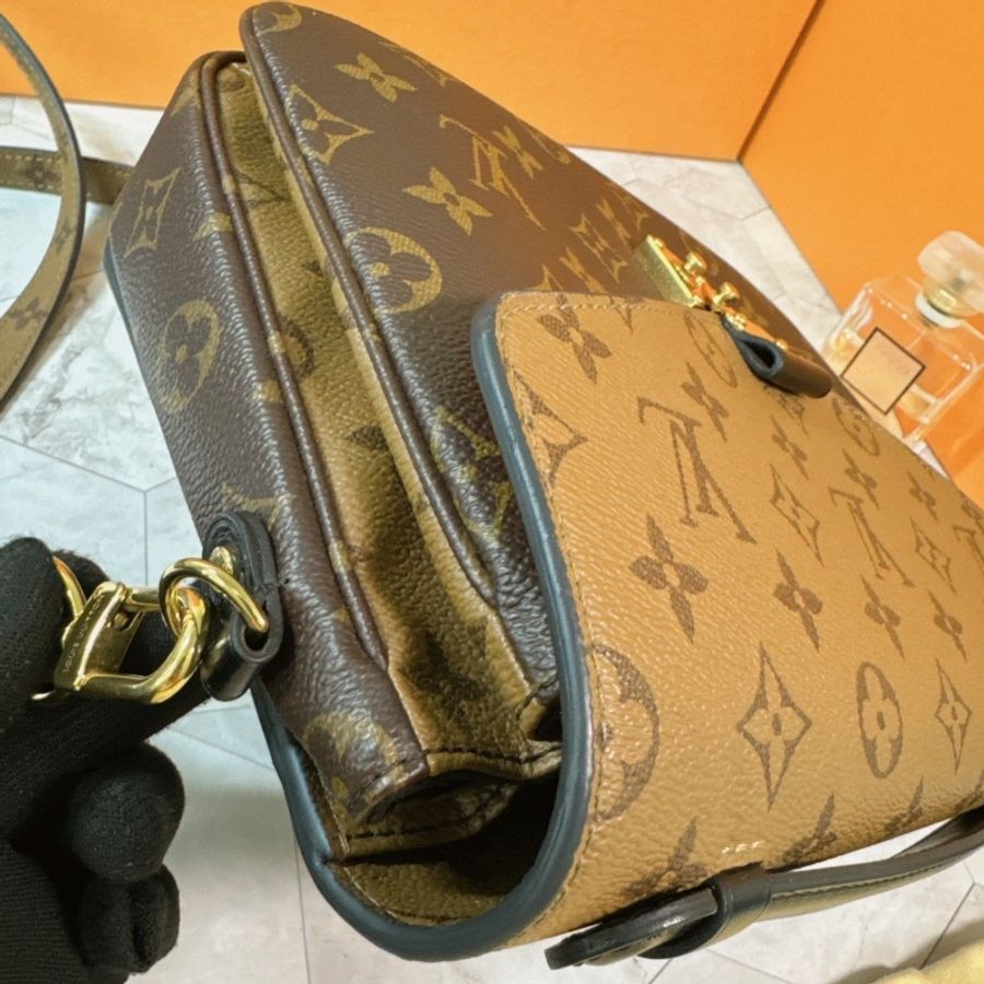 🔥🔥LV 經典雙色老花郵差包 M44876-22