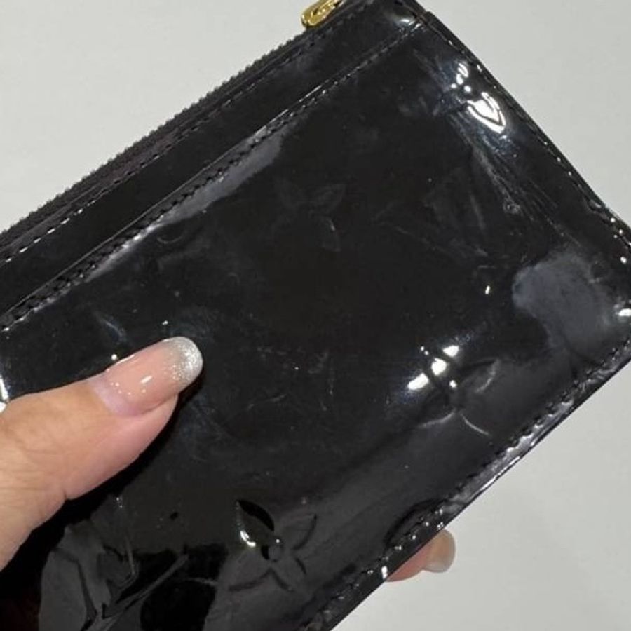 LV Vernis Pochette Cles Amarante M93557零錢包 鑰匙包 卡夾 卡包 信用卡夾-16