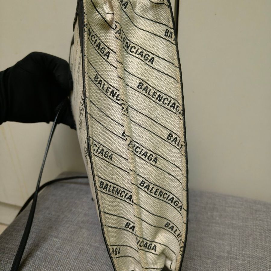 ㊣✨BALENCIAGA✨巴黎世家 滿版 印字 牛皮 帆布 方包 相機包 斜背包 肩背包/二手包/二手精品/保證正品🌳二手樹屋🌳-6